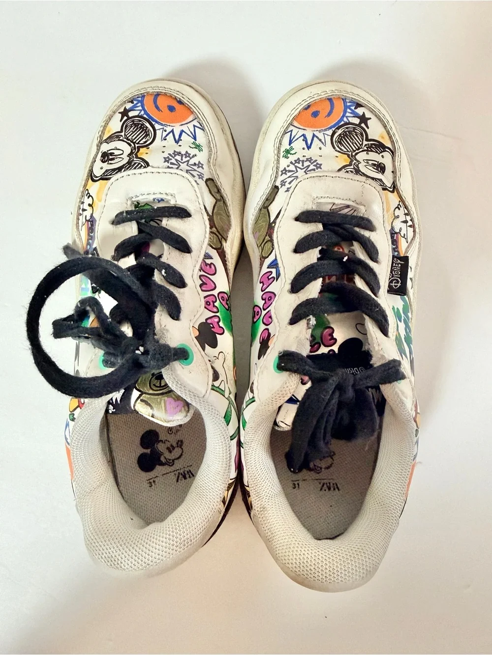Zara Kids Mickey Mouse & Friends Graffiti Sneakers Size 31 or 13 13.5 Kids